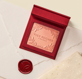 60106-blush-illuminante-makeup-scatto-natale-2026-yves-rocher