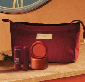 cheeks-and-lips-pouch-prune-rouge-passion