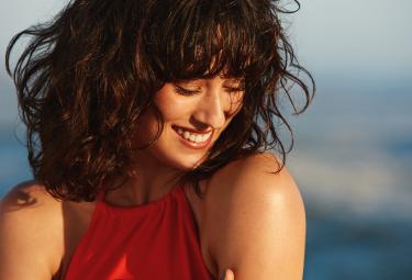 Modella Monoi